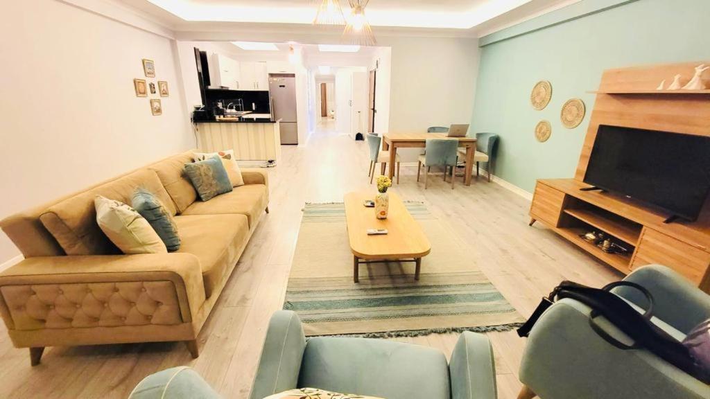 Fully Renovated Modern Apartament Istanbul